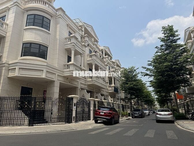 Cho thuê văn phòng 40m2 có ban công Cityland Park Hills, Gò Vấp