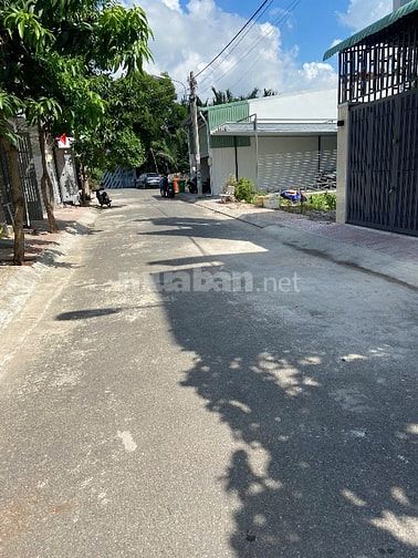 Cần bán gấp nền đất hẻm 87 cách Bưng Ông Thoàn 30m