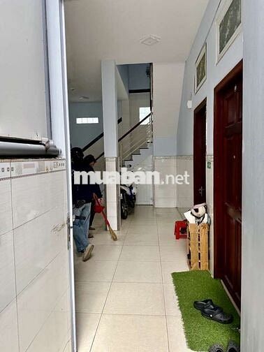 Căn hộ dịch vụ , 11 phòng , trung tâm Q6 . Nguyễn Văn Luông