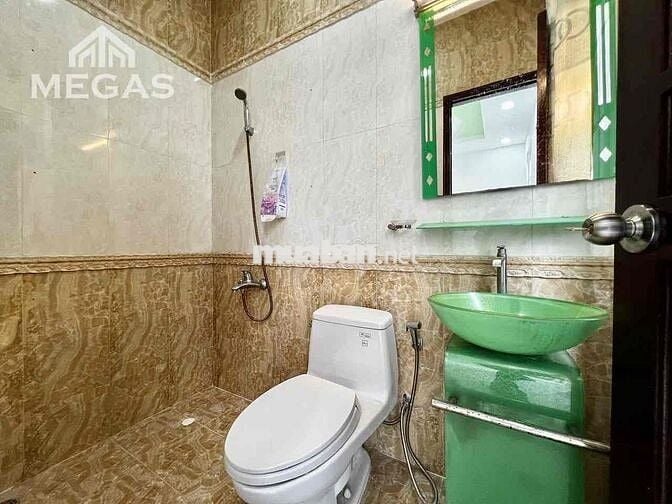 Mới 100% Full Nội Thất, Ngay Phố Đi Bộ Phan Xích Long, Giá Rẻ Nhất Khu