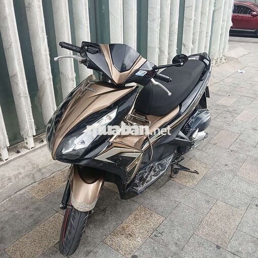 AB mắt cú đời cuối 2015