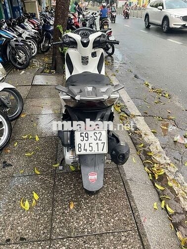 Honda SH 150 2018 mới 90% Bstp chính chủ