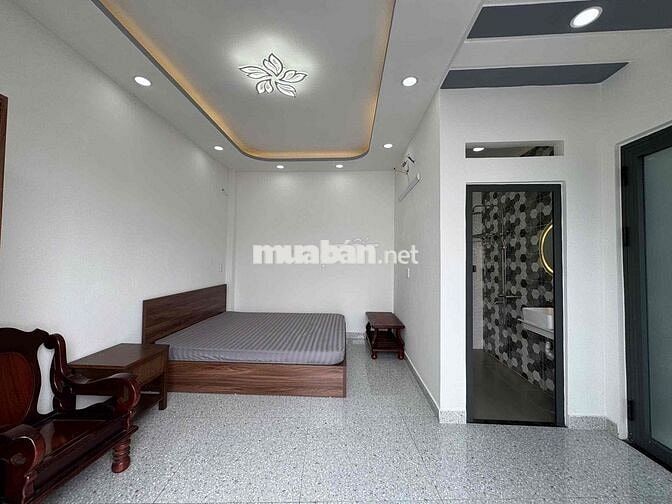 STUDIO BAN CÔNG THOÁNG MÁT NGAY THỐNG NHẤT - NGUYỄN VĂN LƯỢNG