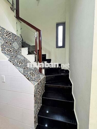 Nhà hiện hũu 3m*9m 2 lầu 4 phòng 3 Wc phường16 Quận 8