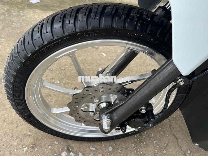 Vario 125 đk 5/2025 full kiểng như mới.