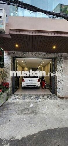 Bán nhà Bồ Đề,gara ô tô,thang máy,DT 50m 6 tầng,Mt 4,2m.Giá chỉ 14,5tỷ