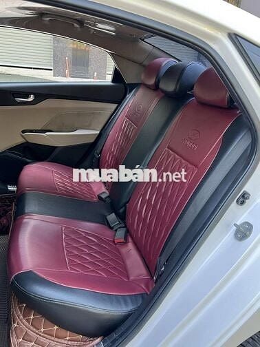 Hyundai Accent MT full 2019 số sàn màu trắng