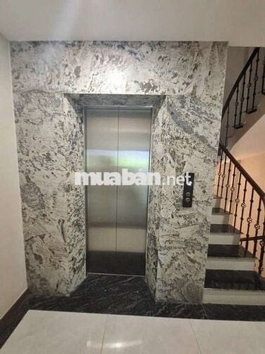 Bán nhà Bồ Đề,gara ô tô,thang máy,DT 50m 6 tầng,Mt 4,2m.Giá chỉ 14,5tỷ