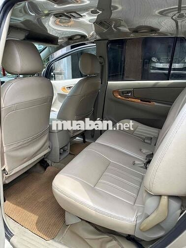 Toyota Innova 2010 G - 126000 km