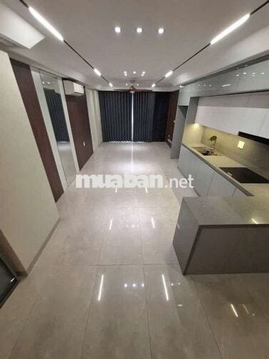 Bán nhà Bồ Đề,gara ô tô,thang máy,DT 50m 6 tầng,Mt 4,2m.Giá chỉ 14,5tỷ