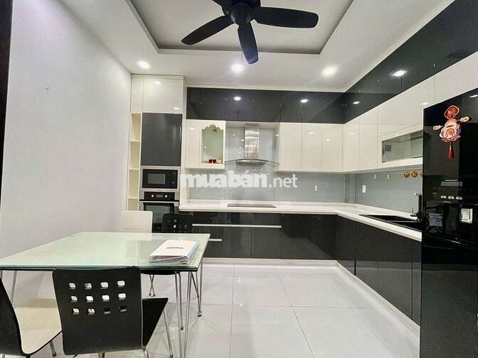 Nhà 3 lầu nguyễn văn lượng 4PN 4WC CÓ NỘI THẤT