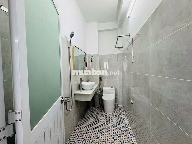 Căn Hộ Dịch Vụ Giá Chỉ Từ 5tr full nội thất, có ban công !