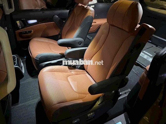 🎇🎇Kia Carnival 2024 Signature 2.2D lướt 🎇🎇