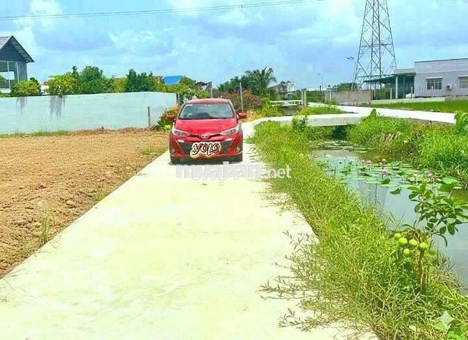 Chỉ 580 tr sở hữu 170m2 đất thổ View Kênh, sát Trung Tâm Lạc Tấn