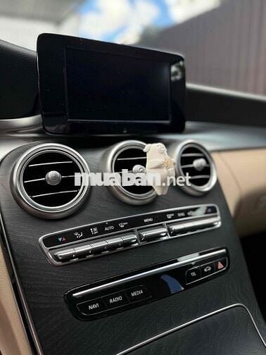 Mercedes Benz C Class 2019 C 200 - 111111 km