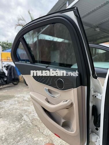 Mercedes Benz C Class 2019 C 200 - 111111 km