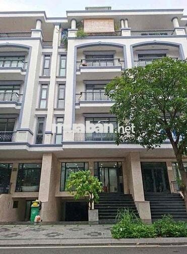 Văn phòng tầng trệt cho thuê Khu đô thị vạn phúc