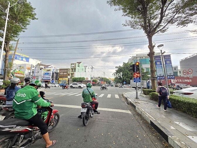 Cho thuê mặt bằng kinh doanh 2000m2 Trung Tâm Thủ Dầu Một