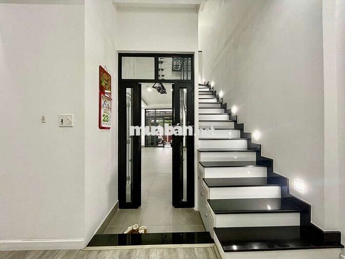 Nhà 3 lầu nguyễn văn lượng 4PN 4WC CÓ NỘI THẤT