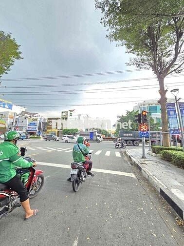 Cho thuê mặt bằng kinh doanh 2000m2 Trung Tâm Thủ Dầu Một