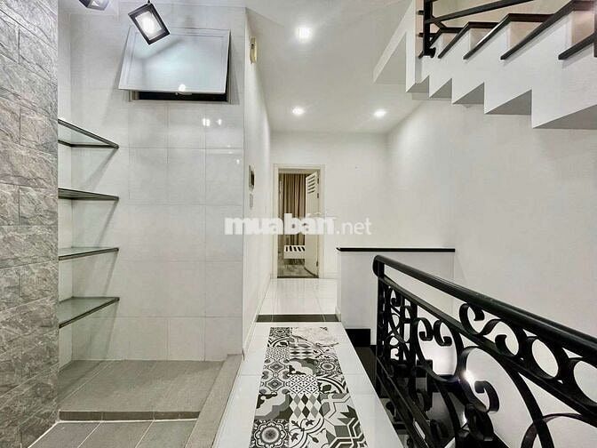 Nhà 3 lầu nguyễn văn lượng 4PN 4WC CÓ NỘI THẤT