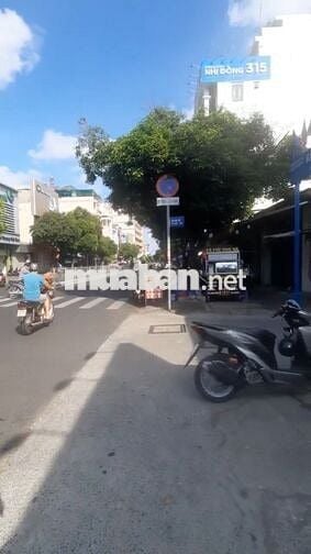 [CÓ CLIP] NHÀ LỖI DT KHỦNG LONG - Đ.NGUYỄN SƠN - TÂN PHÚ - CẠNH HXH