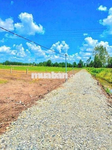 Quá rẻ, 390tr sở hữu 500m2 đất vườn view kênh cực đẹp