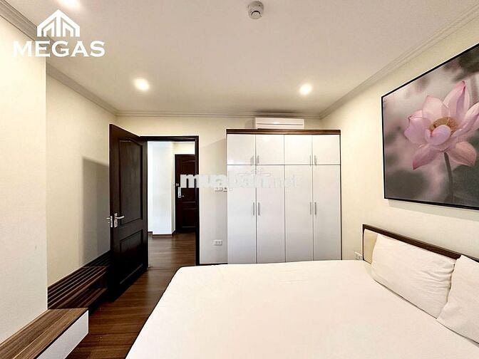CĂN HỘ CAO CẤP 2N1K- 80M2  BAN CÔNG THOÁNG VIEW HỒ TÂY FULL NỘI THẤT