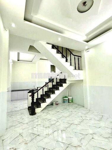 Cho thuê nhà nguyên căn 4x12. 1 trệt 1 lầu