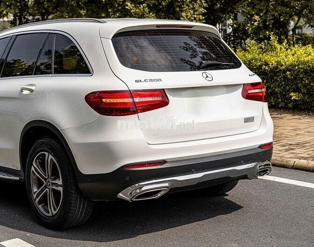 Mercedes Benz GLC 2019 200 - 30000 km