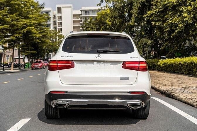 Mercedes Benz GLC 2019 200 - 30000 km