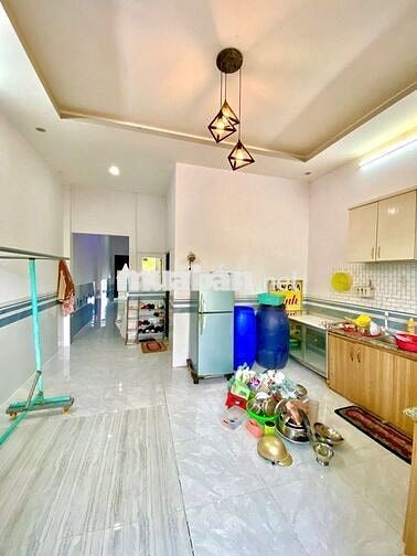 Bán gấp căn nhà cấp 4 ở 1/ Đ. Tân Hiệp 4 , Hóc Môn 102m2 SHR giá 865tr