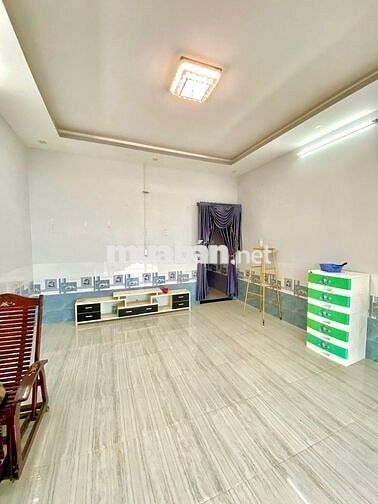 Bán gấp căn nhà cấp 4 ở 1/ Đ. Tân Hiệp 4 , Hóc Môn 102m2 SHR giá 865tr