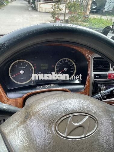 Xe bãi Hyundai 2009 -240000km