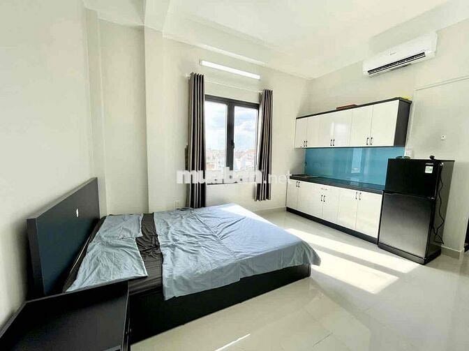 CHO THUÊ PHÒNG FULL NỘI THẤT 35m2, CỬA SỔ LỚN NGAY TẠI CHU VĂN AN