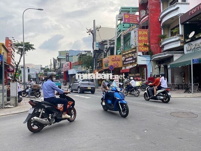 💥 Mặt bằng góc cực đẹp đối diện chợ Hoàng Hoa Thám 💥