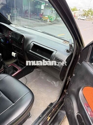 Isuzu Hi lander 2007 máy dầu số sàn cực êm 9 chủ