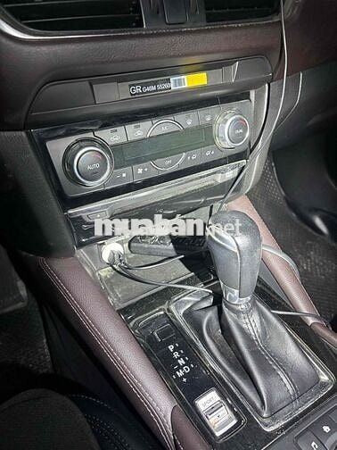 Mazda 6 2018 2.0L Premium - 100000 km