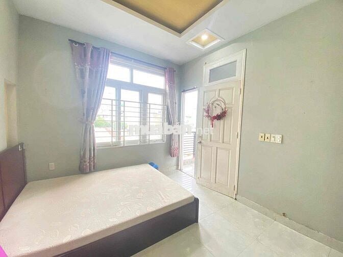 1 phòng ngủ bancol mới -gần sân bay-full nội thất-phường 13,tân bình