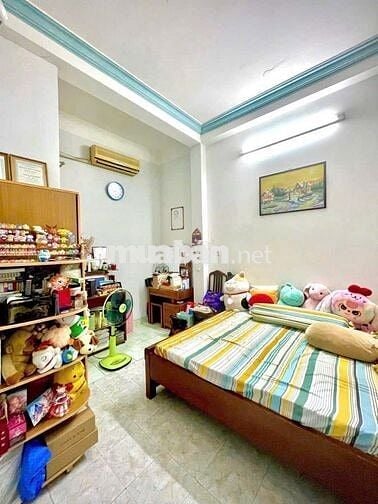 Nhà 56m2, 3 tầng 3PN, xe hơi, Phan Văn Trị Bình Thạnh, đối diện Emart