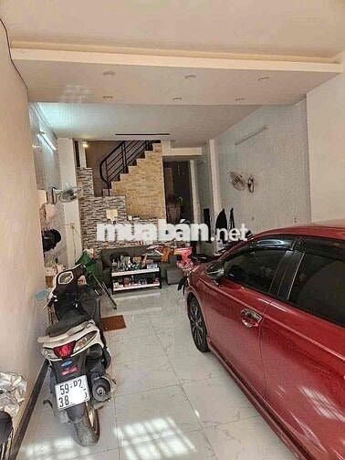 nhà trệt lầu trục chính hẻm 483 đường 30/4. ô tô đậu trong nhà