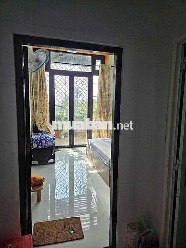 nhà trệt lầu trục chính hẻm 483 đường 30/4. ô tô đậu trong nhà