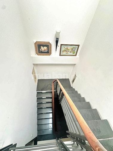 GIÁP QUẬN 10, HẺM 373 LÝ THƯỜNG KIỆT, 71M2(4x18), 4 TẦNG, HẺM Ô TÔ