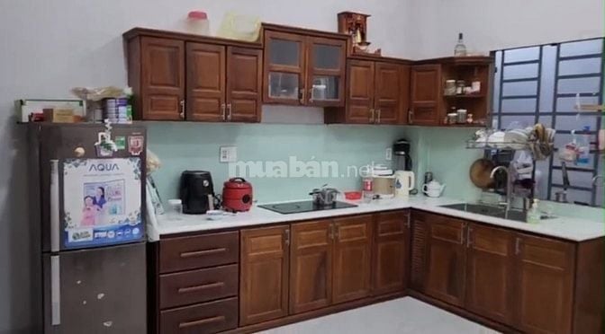 CHO THUÊ NHÀ 3 TẦNG 5PN. 4WC SÂN OTO - GẦN VINHOMS QUẬN 9