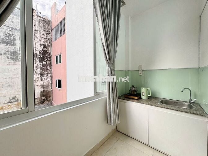 PHÒNG CỬA SỔ LỚN NEW - CÓ THANG MÁY LÊ VĂN SỸ Q.3
