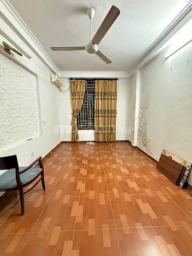 Bán nhà phố Chính Kinh MT 6.5m– ngõ rộng, gần ô tô 10m – 4 tầng ở ngay