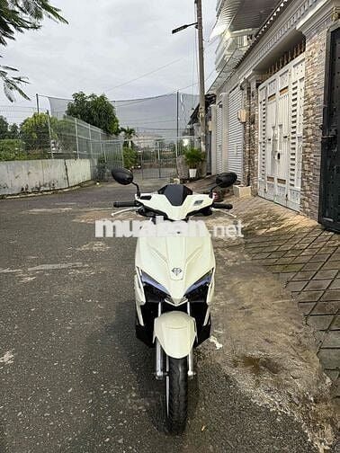 chính chủ cần bán xe Air Blade 2017