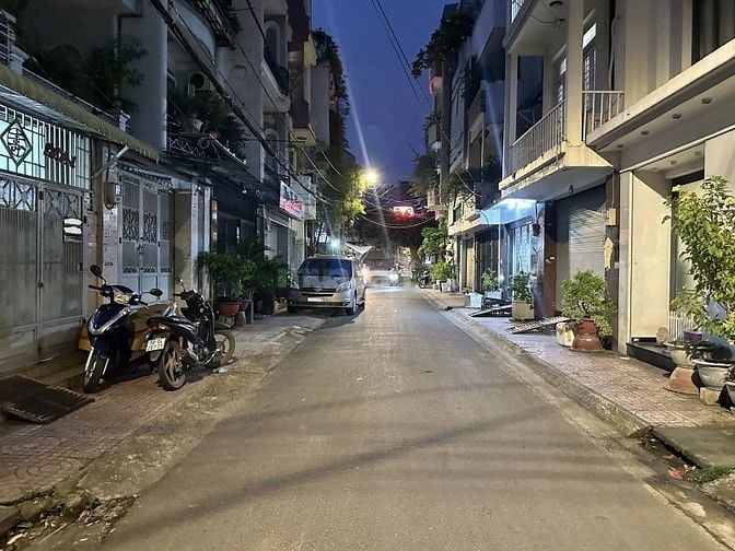 KHU VIP NGUYỄN XÍ - HẺM 8M BÀN CỜ, KINH DOANH- 64m2- 4 TẦNG- 11,xx TỶ