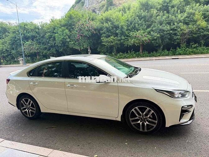 Kia Cerato 2019 2.0 AT Premium - 72000 km
