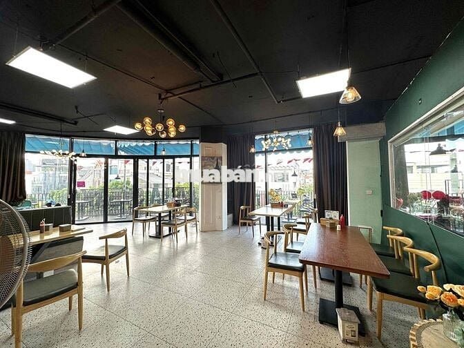 Sang nhượng nhà hàng đẹp tại trung tâm Đông Anh